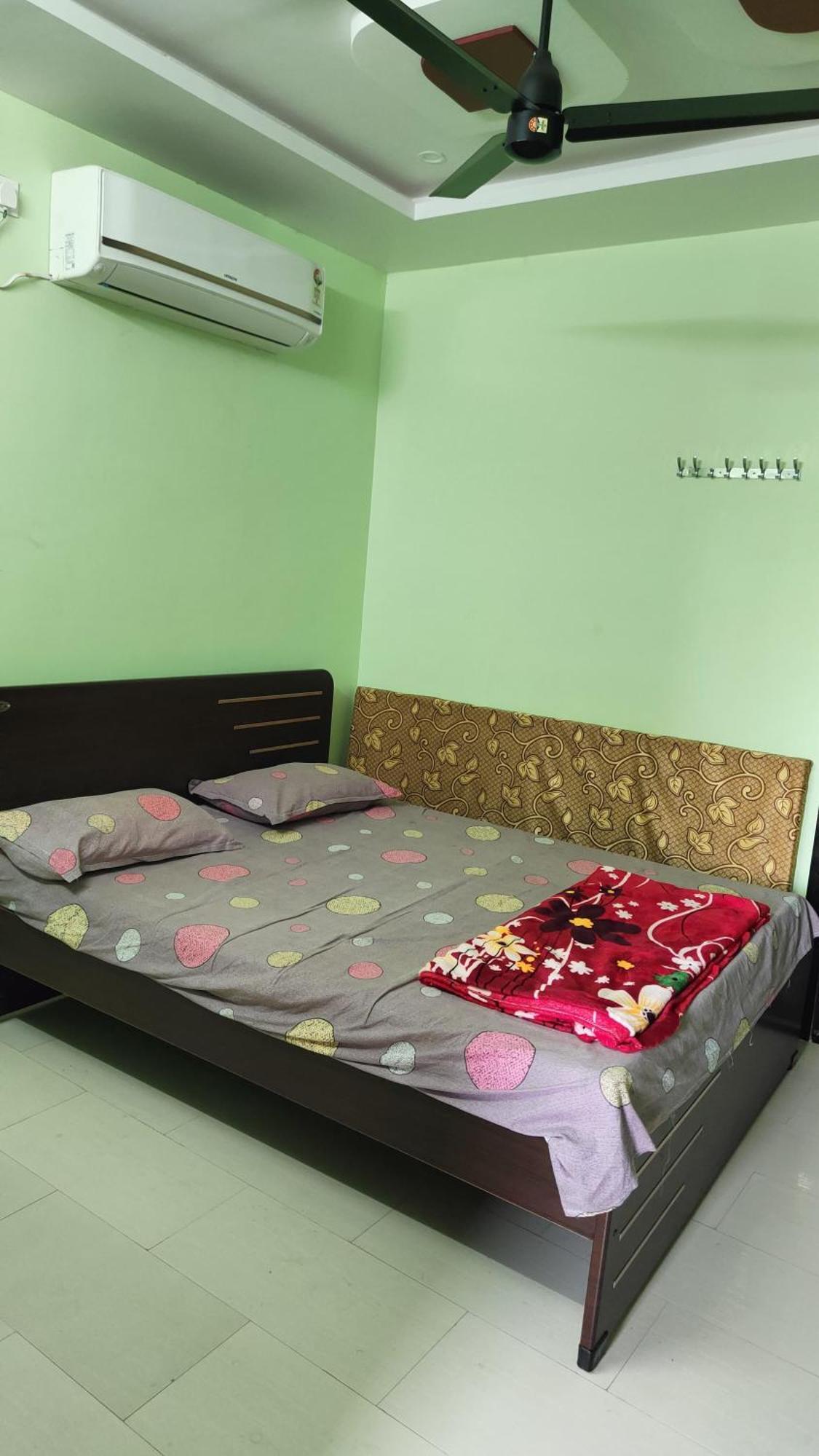 Guru Datta Residency Pithapuram Extérieur photo